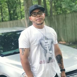 Meet your Posher, Aaron